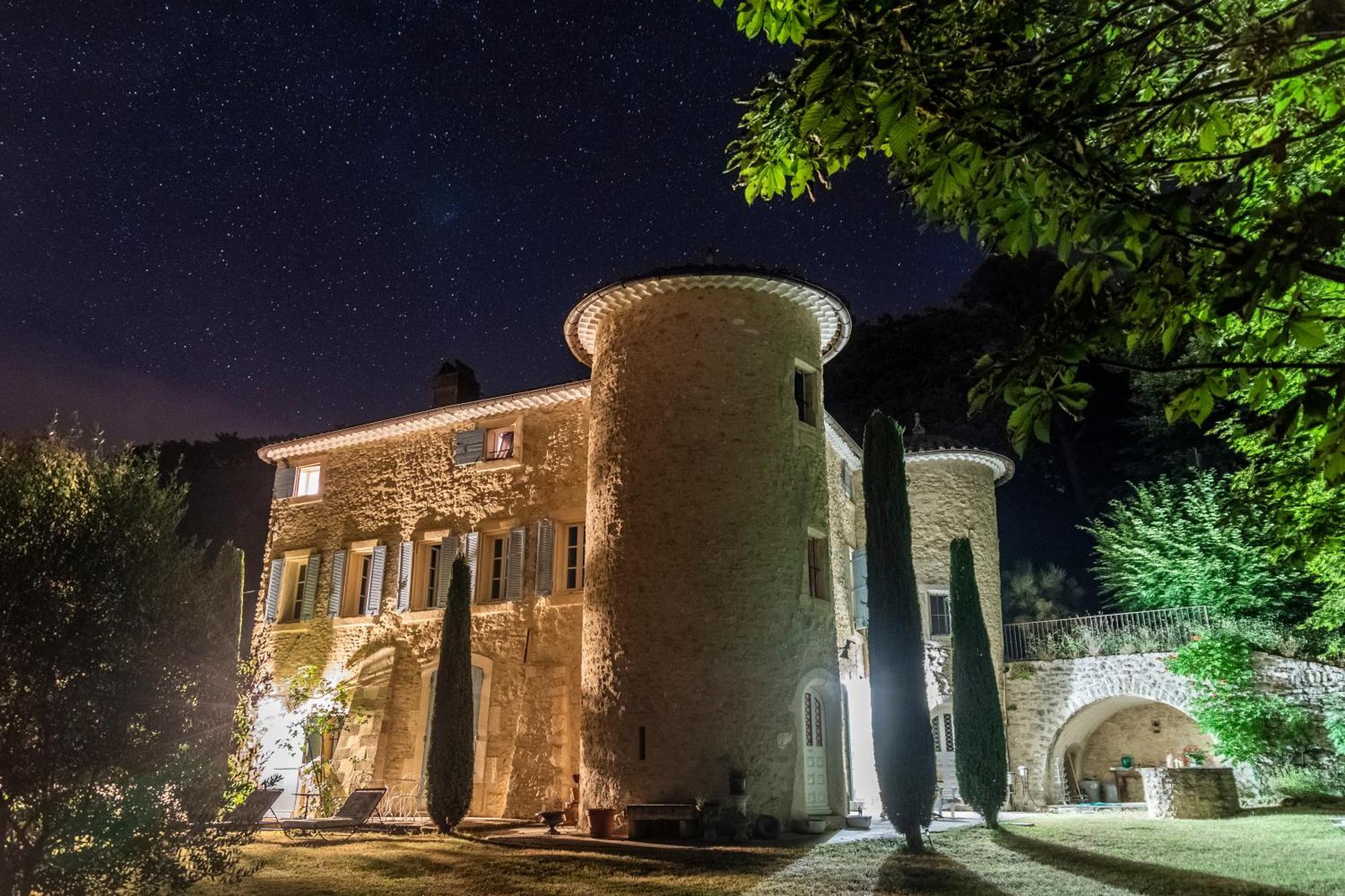 Chateau De Peyrolles