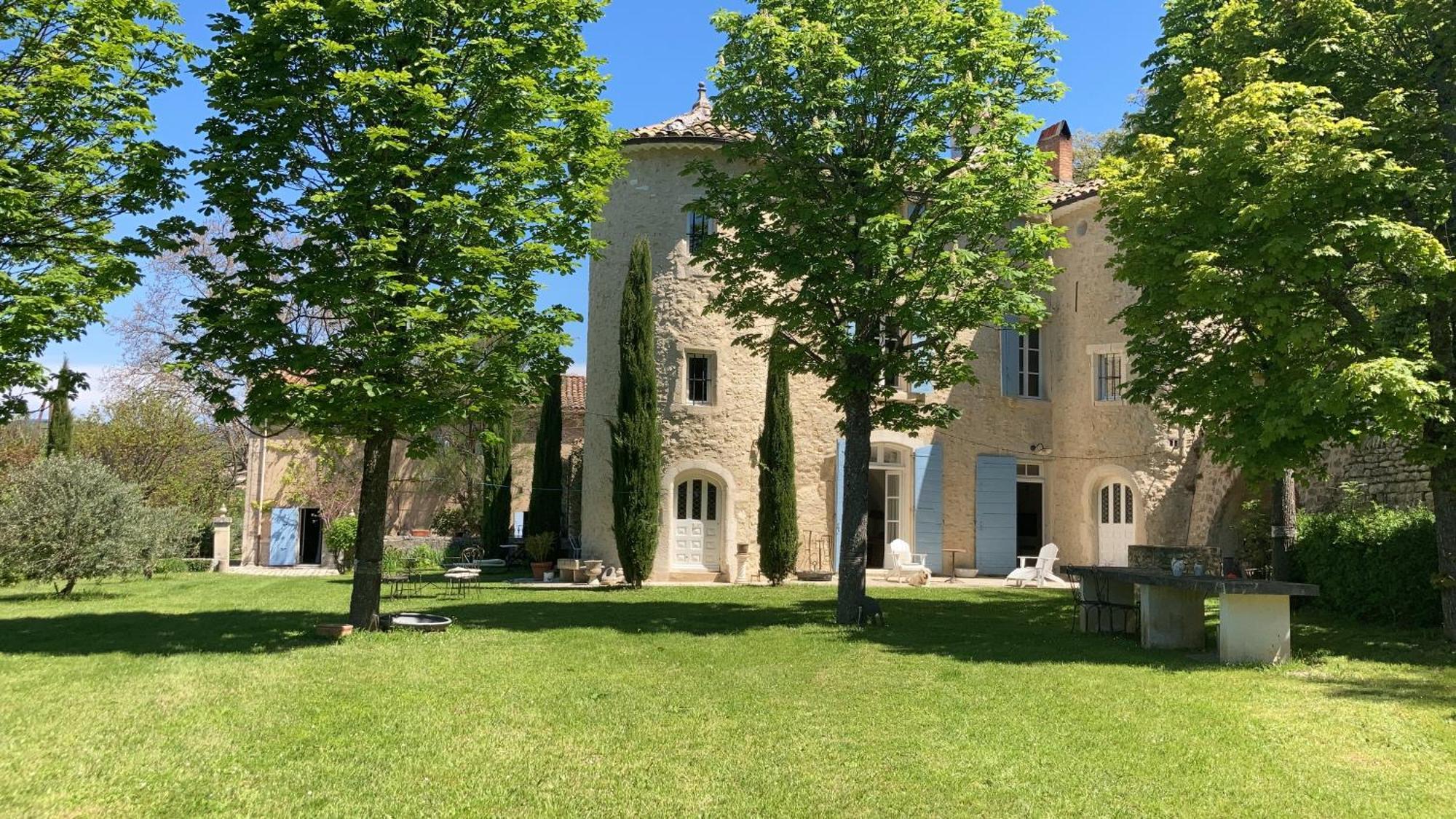 Chateau De Peyrolles Holiday home